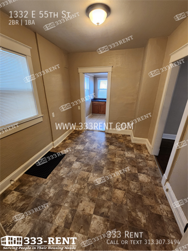 Photo - 1332 E 55th St