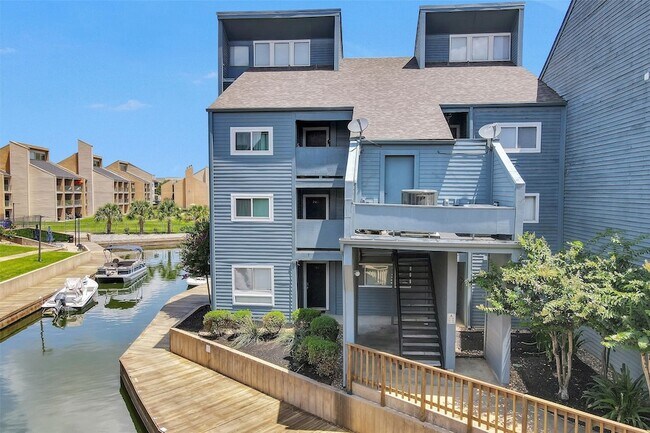 Photo - 12500 Melville Dr Unit 202A