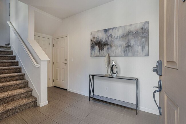 Photo - Beautiful Upgraded 2 Bedroom 2.5 Bath Berr...