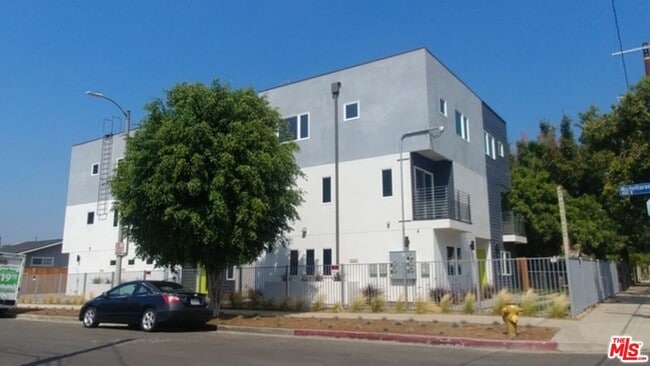 Photo - 413 Micheltorena St Rental
