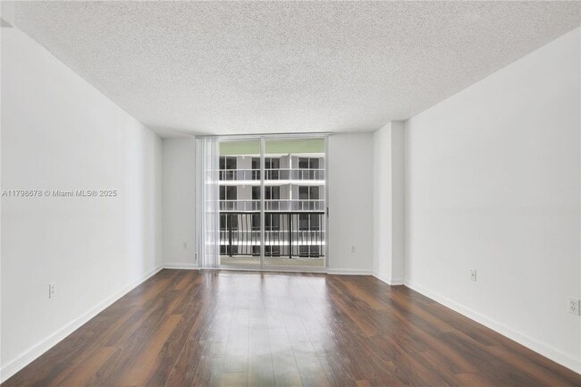 Photo - 1756 N Bayshore Dr