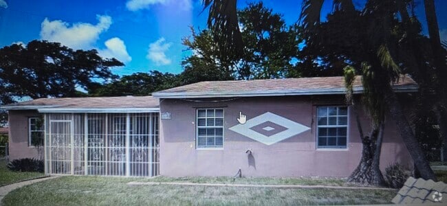 Building Photo - 3055 NW 68th St Rental