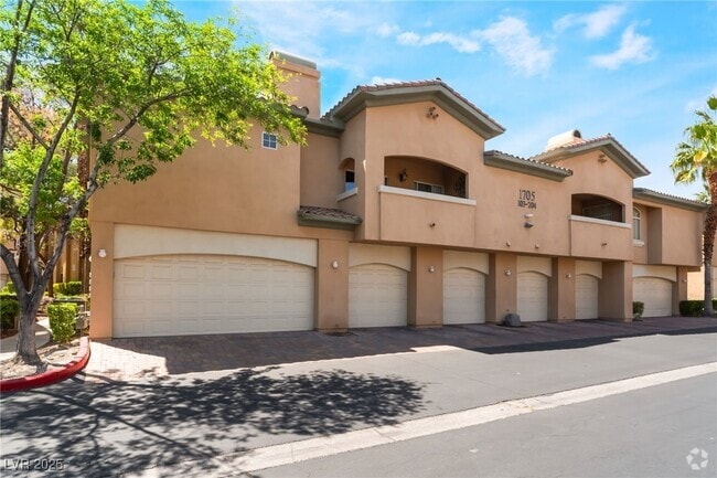 Building Photo - 1705 Hills of Red Dr Unit 204 Rental