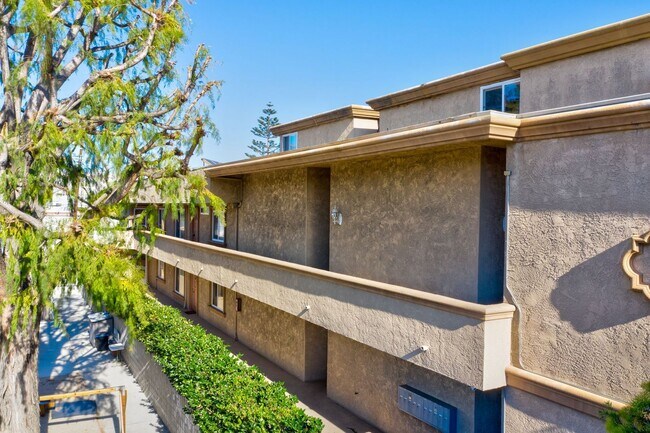 Centinela Luxury Investments Group LLC
