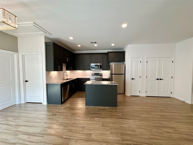 Photo - 11563 Persimmon St