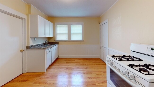 Building Photo - 21 Frawley St Unit 1