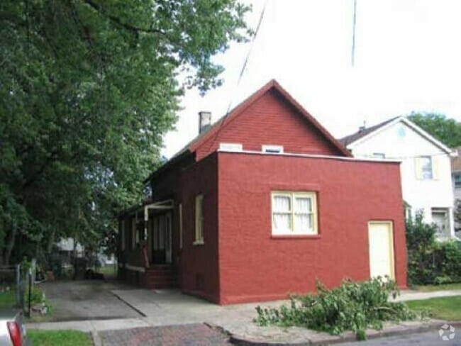 Building Photo - 70 3rd St Rental