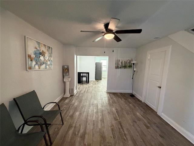 Photo - 222 E Woodin Blvd