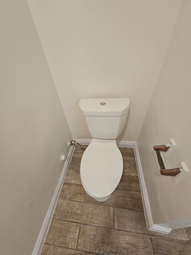 Photo - 1127 Magnolia St Unit 9