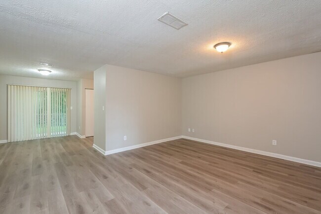 Photo - 730 Hairston Crossing Trail