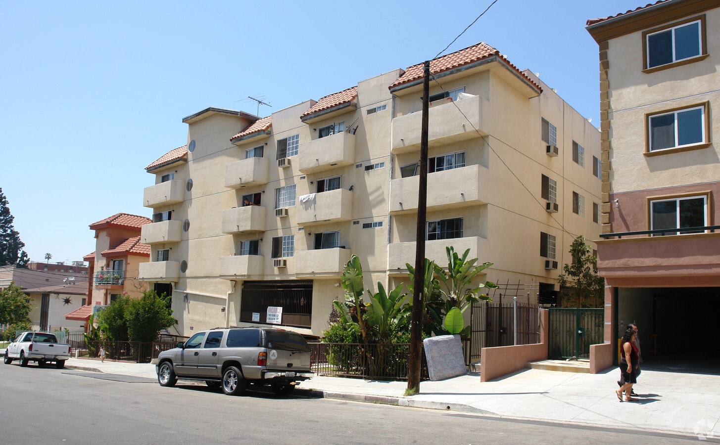 2833 Francis Ave - 2833 Francis Ave