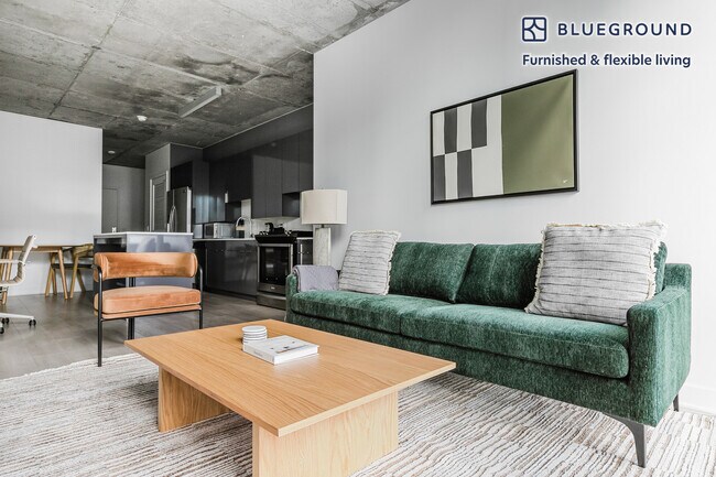 311 W Illinois St Unit GO FL17-ID1129