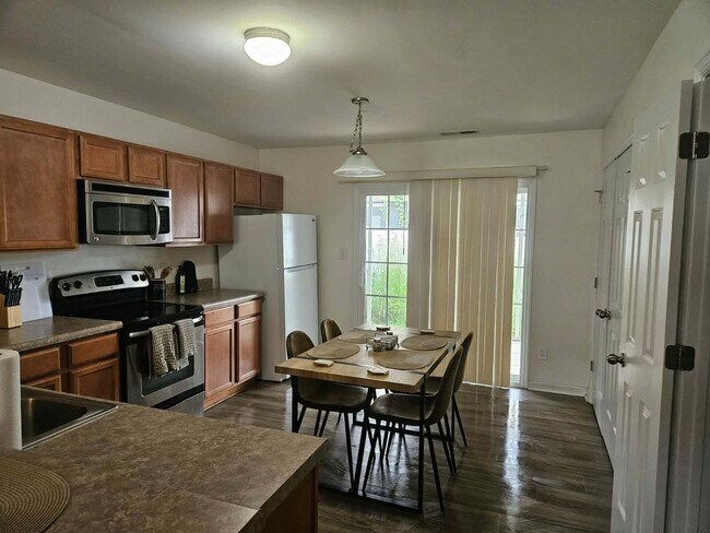9011 Banister Loop