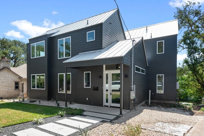 Photo - 3107 Walling Dr