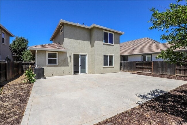 Photo - 468 Beckman Way