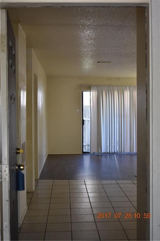 Photo - 1908 West Loop