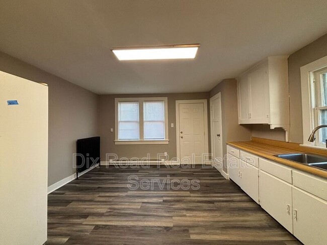 Photo - 55 Forest Glen Ave