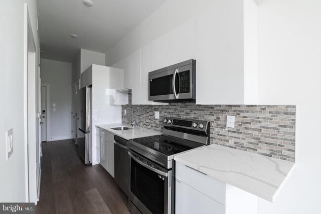 Photo - 813 N Broad St Unit 315