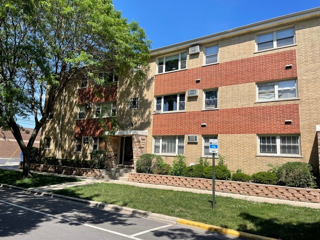 Photo - 32 Elgin Ave Condo Unit A4