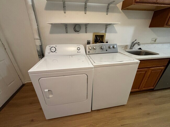 Photo - 672 Washington St Unidad 675-1