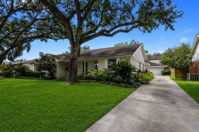Building Photo - 5219 Cheena Dr
