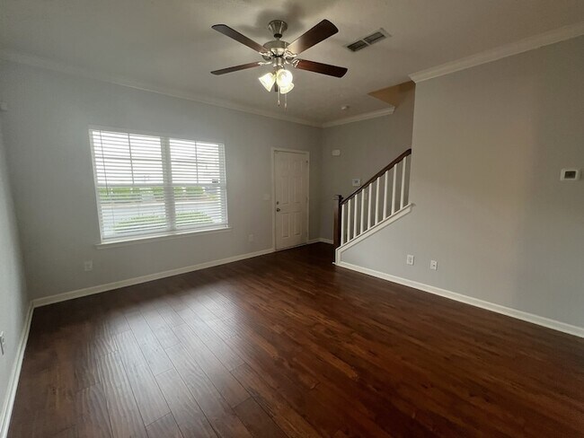 Photo - 813 Vigilant Dr