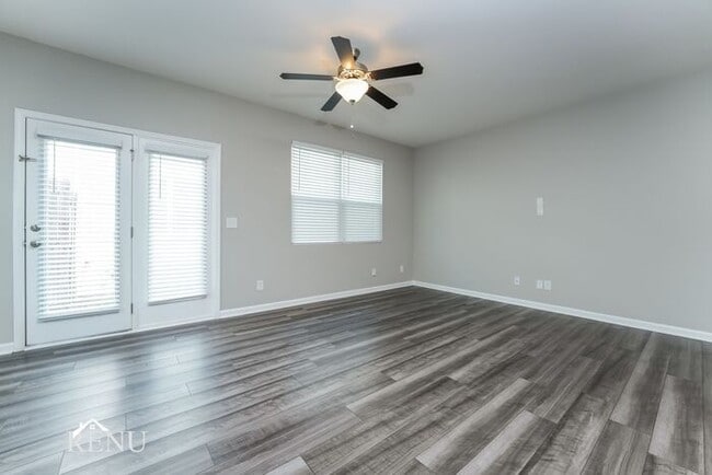 Photo - 3118 Journal Ct