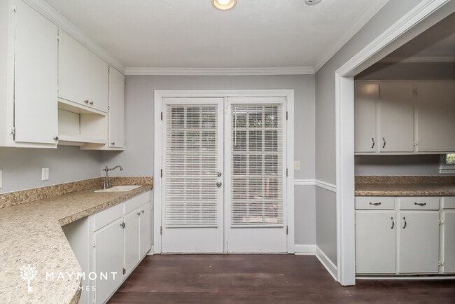 Photo - 1110 Auburn Dr