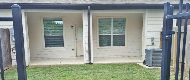 6239 Brenwood Cir