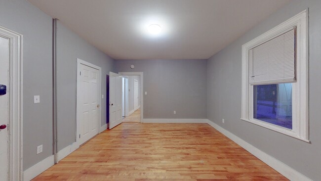 Building Photo - 117 Ashmont St Unit 1