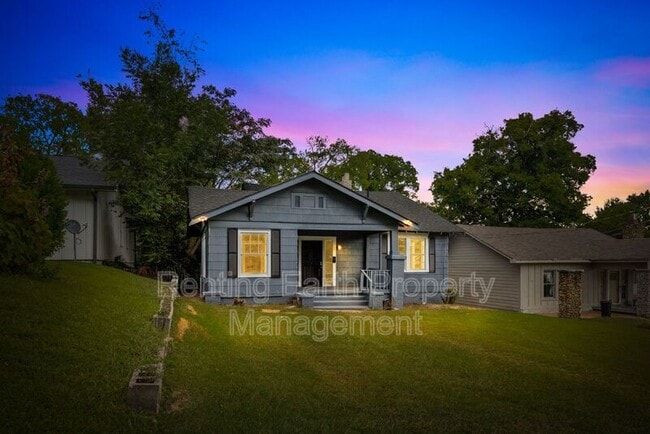 Building Photo - 963 3rd St W Rental