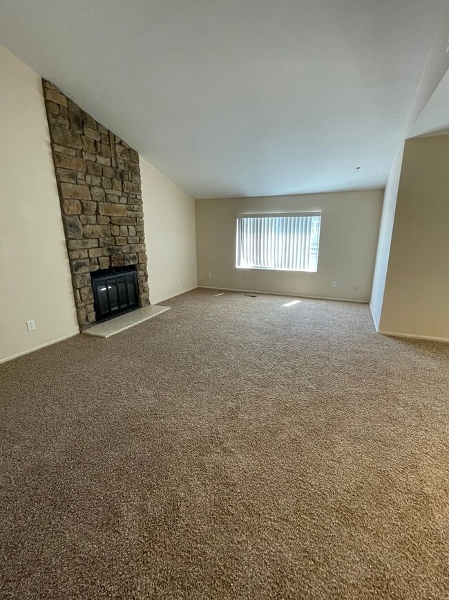 Photo - 2 Bedroom 1 Bath Condo Available April