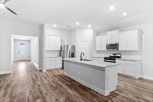 Photo - 628 Harbor Oaks Dr