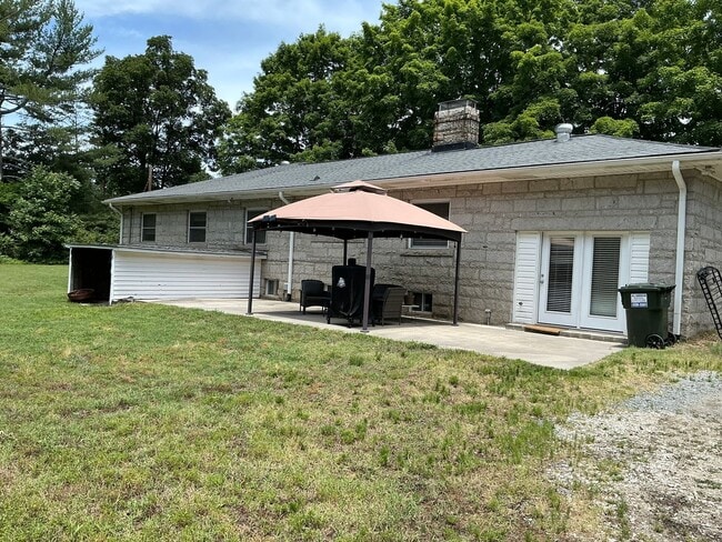 Photo - 1048 Shuping Mill Rd