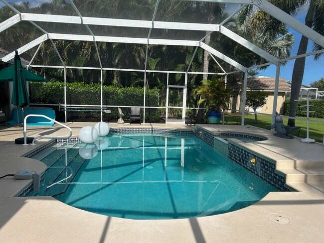 Photo - 4898 SW Lake Grove Cir