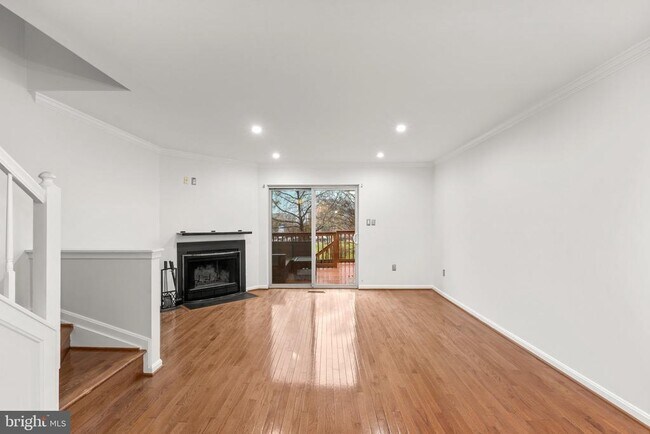 Photo - 1120 S Kenwood Ave