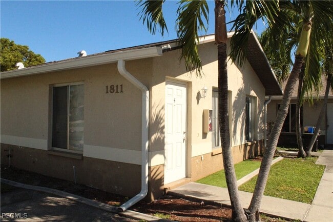 Photo - 1811 SE 15th Pl