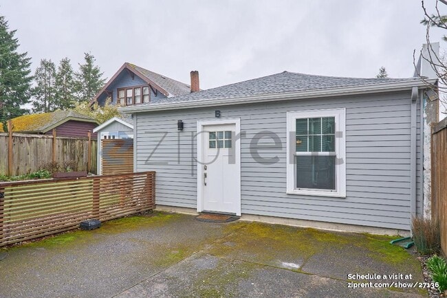 Photo - 3713 NE 15th Ave