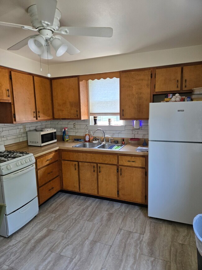 Photo - 304 7th Ave Unidad 3