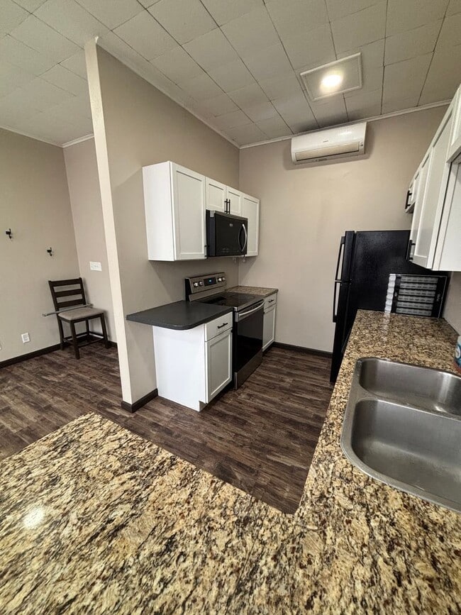 Photo - 720 Main St Unit Studio