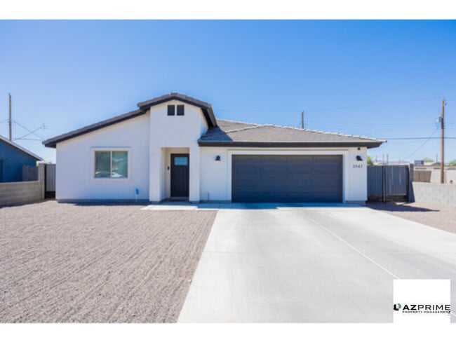 Photo - Welcome to this modern 4/2 home in the heart of South Phoenix!