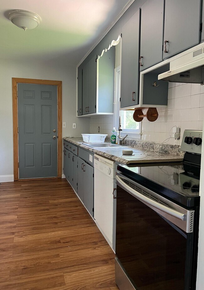 Photo - 413 10th St Terrace