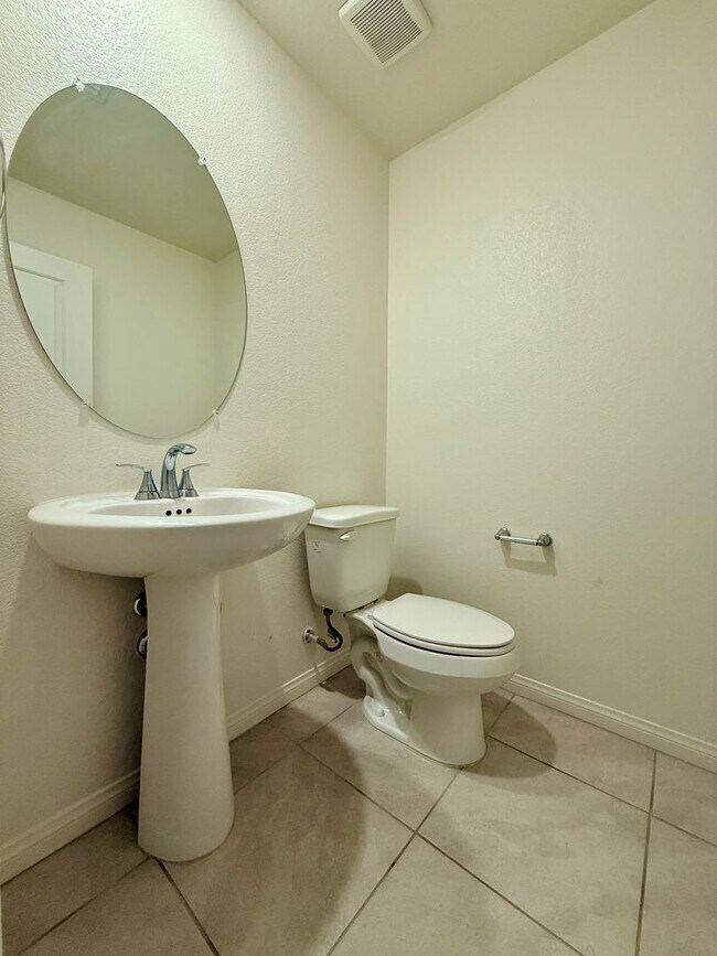 Photo - Beautiful Inspirada Townhome! 1/2 off first full month if leased by 5/15/26!