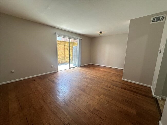 Photo - 5123 Del Monte Dr Unit 8