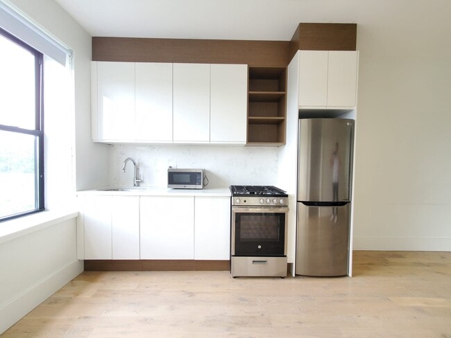 32 Magnolia 202 - 34 Magnolia Ave Unit 202