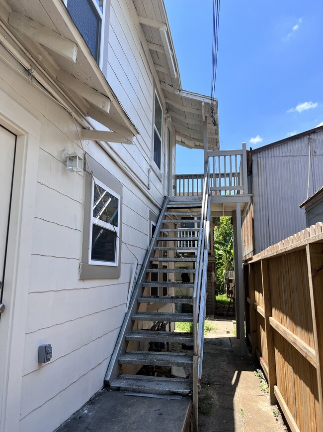 Building Photo - 6708 Avenue I Unit E