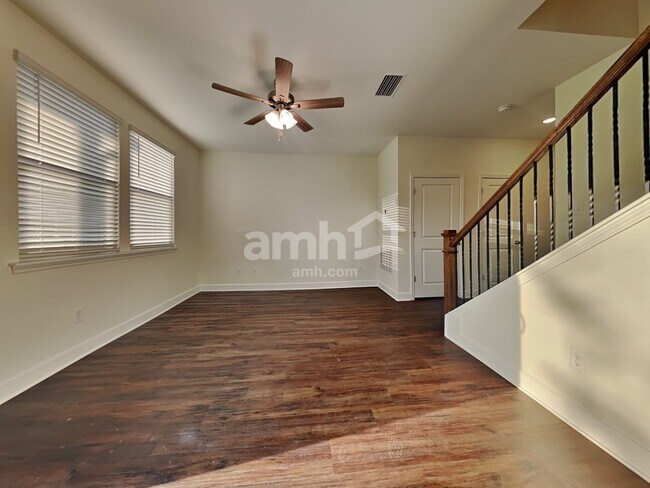 Photo - 1055 Tan Tara Trl