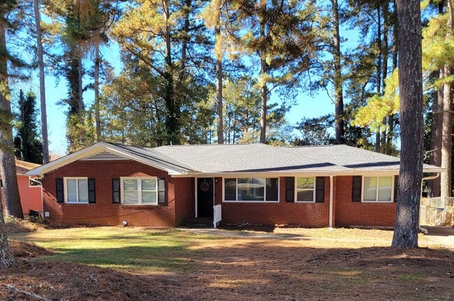 Building Photo - 1831 Shepherd Cir SW