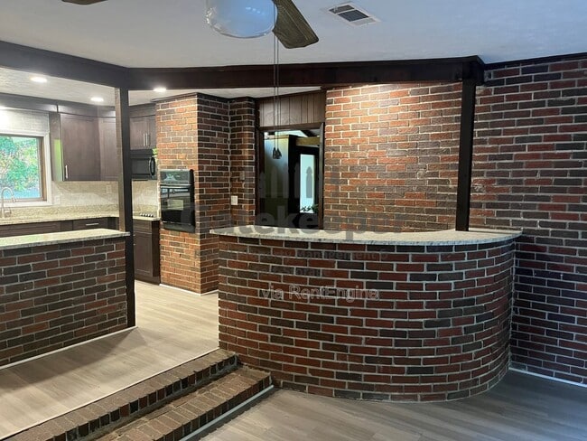 Photo - 163 Old Norton Rd