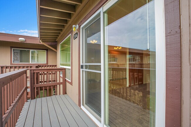 Balcón - Shorewood Terrace Apartments